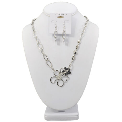 SILVER CHAIN WITH FLOWERS NECKLACE SET