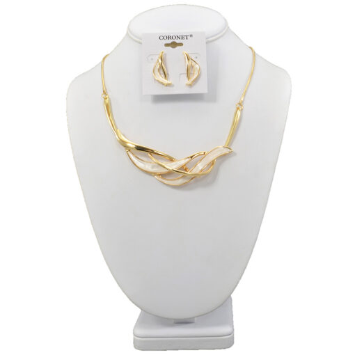 GOLD/IVORY STATEMENT NECKLACE SET