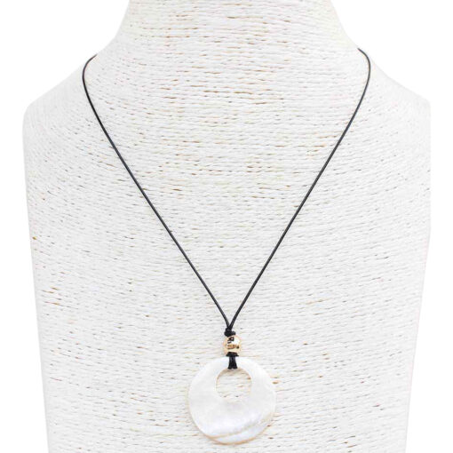 CORD NECKLACE WITH MOTHER-OF-PEARL CIRCLE PENDANT