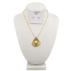GOLD WITH PEARL LASER CUT PENDANT SET