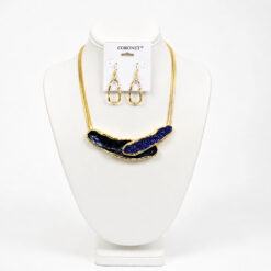 GOLD & NAVY SCULPTURED NECKLACE SET